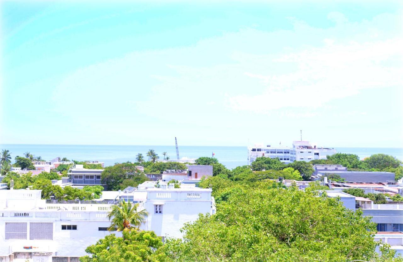 Tr Residency Hotel Puducherry Buitenkant foto