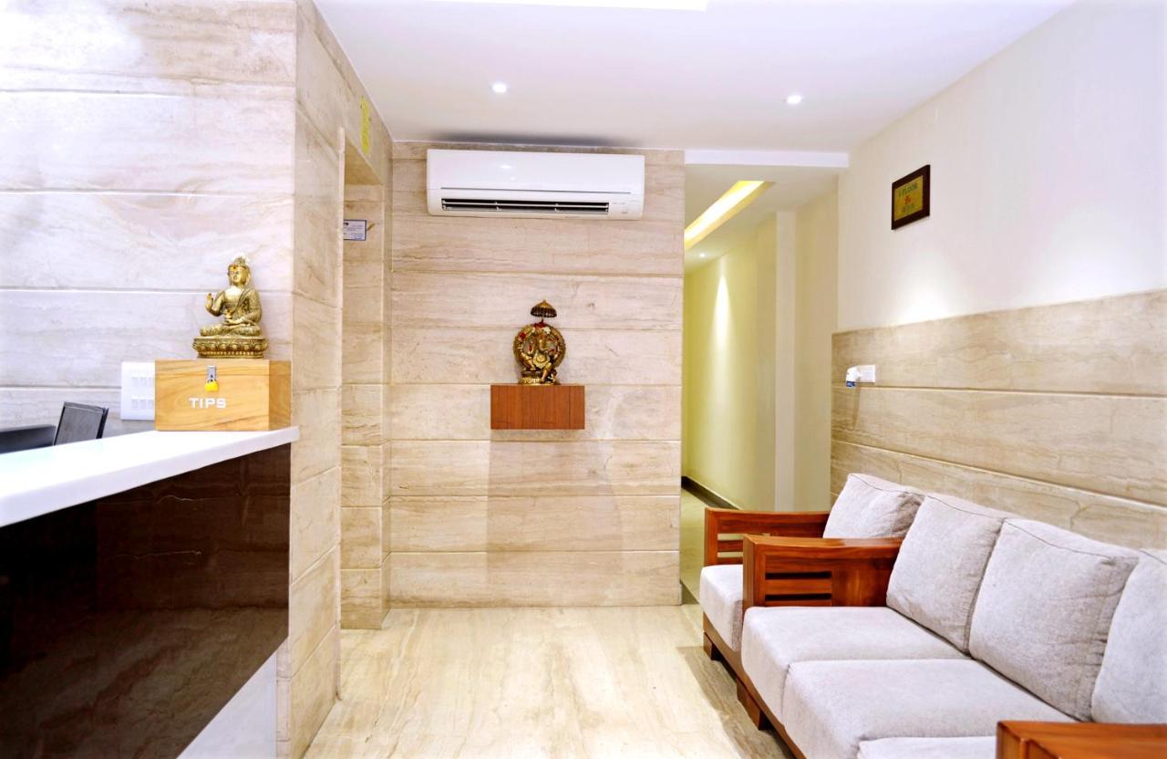 Tr Residency Hotel Puducherry Buitenkant foto